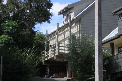 Photo of property in 1/13 Valhalla Drive, Beach Haven, Auckland, 0626