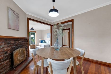 Photo of property in 86 Mangorei Road, Strandon, New Plymouth, 4312