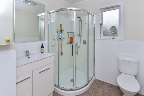 Photo of property in 5a Scotts Road, Manurewa East, Auckland, 2102