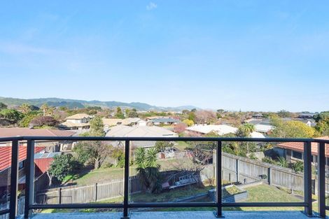 Photo of property in 6 Shearwater Rise, Paraparaumu Beach, Paraparaumu, 5032