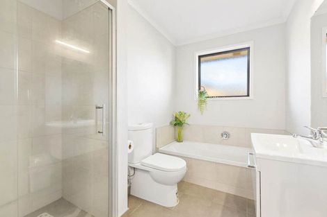 Photo of property in 11 Captain Mitchell Drive, Opaheke, Papakura, 2113