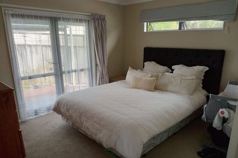 Photo of property in 2 Preston Avenue, Henderson, Auckland, 0610