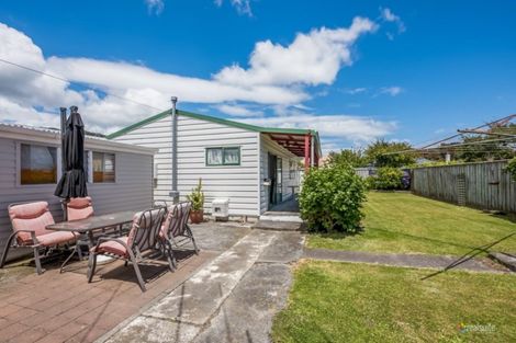 Photo of property in 33 Fairfield Avenue, Fairfield, Lower Hutt, 5011