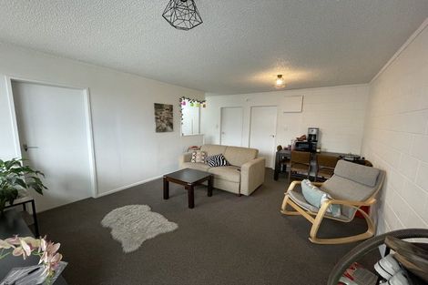 Photo of property in 2/4 Derby Street, Mount Victoria, Wellington, 6011