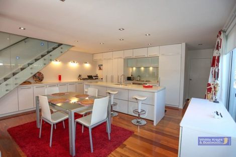 Photo of property in 10 Holly Road, St Albans, Christchurch, 8014