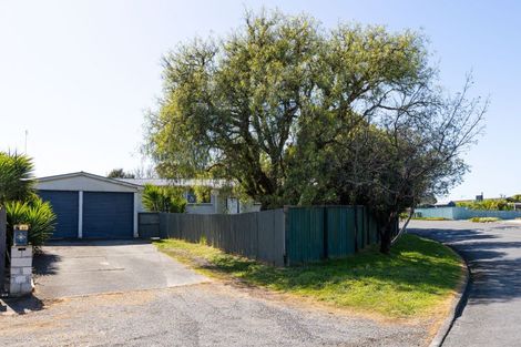 Photo of property in 67 Beach Road, Haumoana, 4102