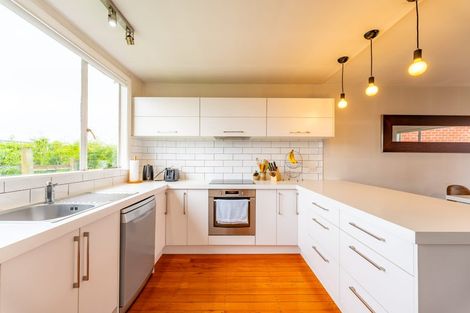 Photo of property in 2 Paignton Street, West End, Timaru, 7910