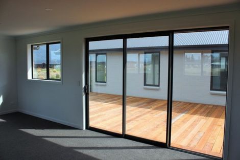 Photo of property in 5 Red Deer Place, Te Anau, 9600