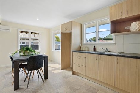 Photo of property in 36 Bevington Street, Avonhead, Christchurch, 8042