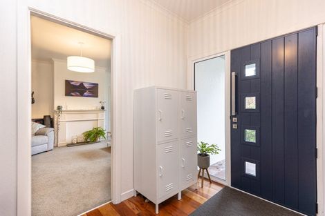 Photo of property in 14 Oakland Avenue, Saint Johns Hill, Whanganui, 4500