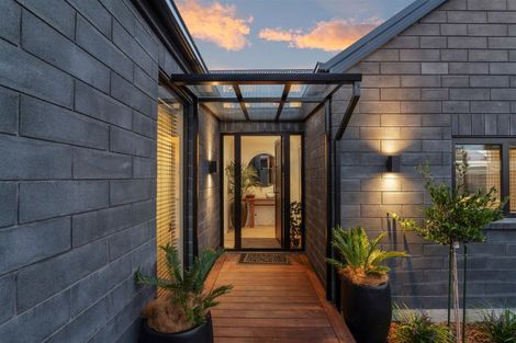 Photo of property in 17 Bethell Close, Rangiora, 7400