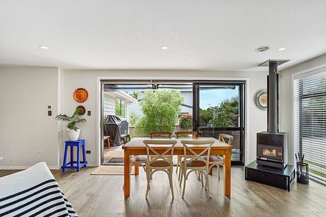 Photo of property in 8 Bosun Place, Te Atatu Peninsula, Auckland, 0610