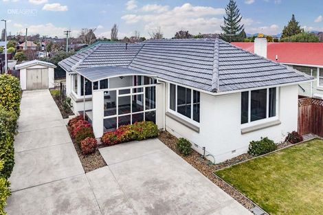 Photo of property in 262 Main North Road, Redwood, Christchurch, 8051