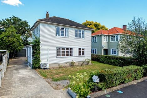 Photo of property in 126 Rangiora Avenue, Roslyn, Palmerston North, 4414