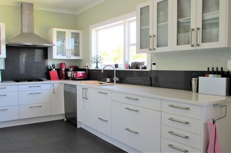 Photo of property in 12 Hume Street, Alicetown, Lower Hutt, 5010