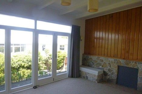 Photo of property in 31 Dowse Drive, Maungaraki, Lower Hutt, 5010