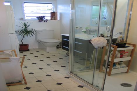 Photo of property in 1/220a Church Street, Onehunga, Auckland, 1061