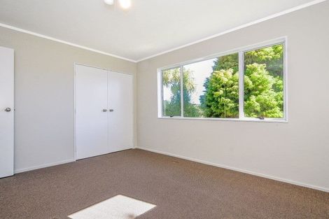Photo of property in 19 Oaklands Grove, Clouston Park, Upper Hutt, 5018