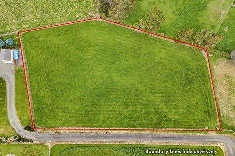 Photo of property in 425 Tararua Road, Levin, 5571