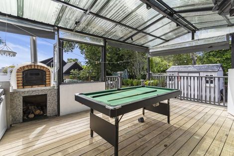 Photo of property in 24 Tauhinu Road, Greenhithe, Auckland, 0632