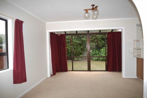 Photo of property in 72 Aorangi Road, Paraparaumu, 5032