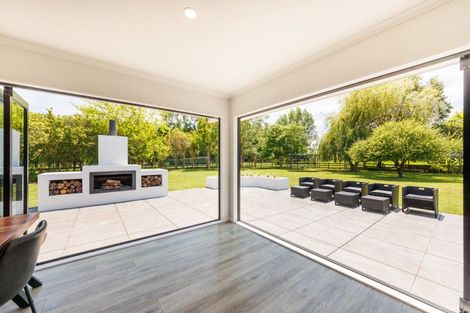 Photo of property in 1999 Longburn Rongotea Road, Longburn, Palmerston North, 4475