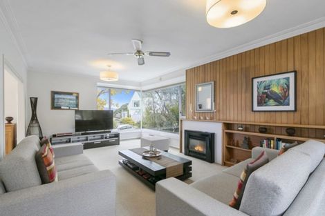 Photo of property in 46 Harbour View Road, Harbour View, Lower Hutt, 5010