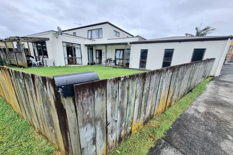 Photo of property in 2c Charlenne Close, Ranui, Auckland, 0612