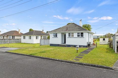 Photo of property in 22 Bell Street, Marton, 4710