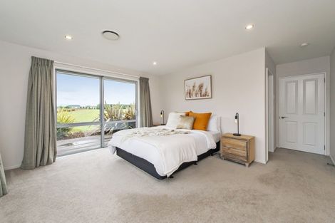 Photo of property in 36 Whitcombe Place, Darfield, 7571