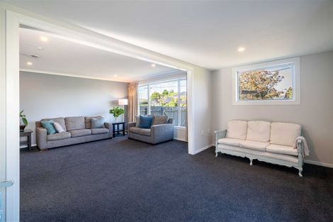Photo of property in 12 Farrington Avenue, Bishopdale, Christchurch, 8053