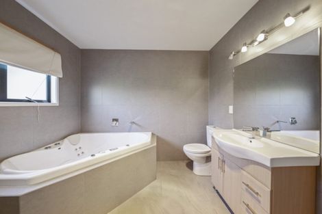 Photo of property in 554 Mountain Road, Lepperton, New Plymouth, 4373