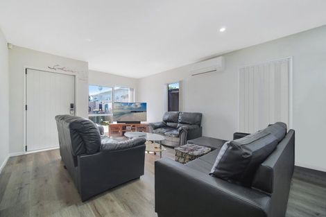 Photo of property in 45c Takanini School Road, Takanini, 2112