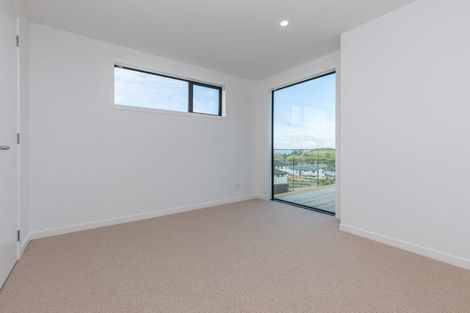 Photo of property in 9 Kumukumu Road, Long Bay, Auckland, 0630