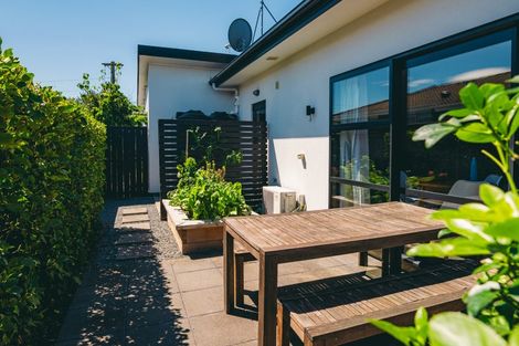 Photo of property in 2/68 Ward Street, Addington, Christchurch, 8024