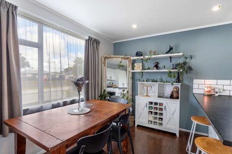 Photo of property in 6 Hobbs Place, Westbrook, Palmerston North, 4412