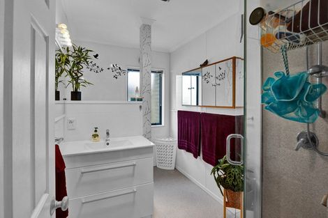 Photo of property in 12 Fantham Street, Hawera, 4610