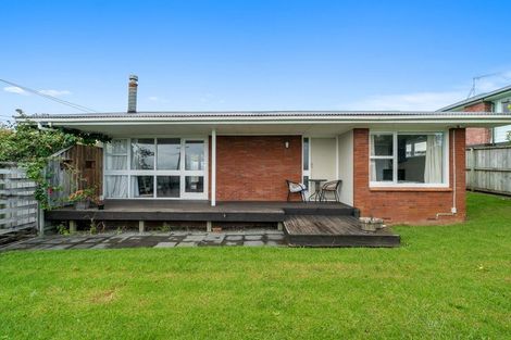 Photo of property in 1/35 Orams Road, Hillpark, Auckland, 2102