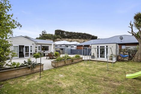 Photo of property in 27 Cranley Street, Musselburgh, Dunedin, 9013