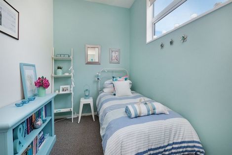 Photo of property in 33 Stoke Street, Sumner, Christchurch, 8081