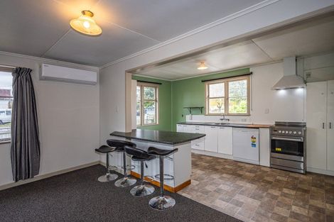 Photo of property in 22 Ward Street, Raetihi, 4632