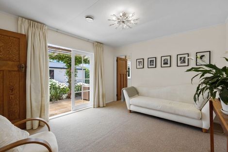 Photo of property in 10 Argyle Avenue, Takaro, Palmerston North, 4410