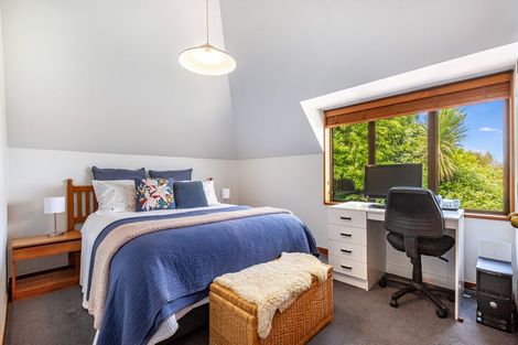 Photo of property in 50 Amapur Drive, Khandallah, Wellington, 6035