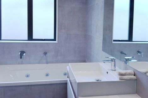 Photo of property in 67 Seventh View Avenue, Beachlands, Auckland, 2018