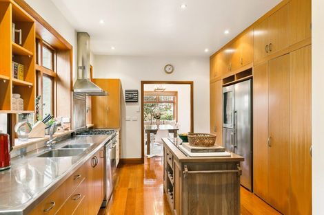 Photo of property in 6 Kio Road, Hataitai, Wellington, 6021