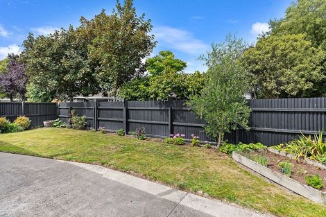 Photo of property in 2/3 Sawtell Place, Northcote, Christchurch, 8052