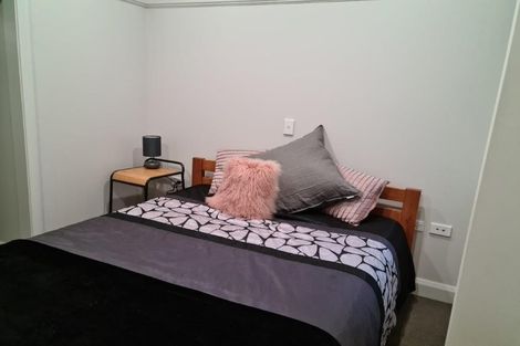 Photo of property in Fountain Court, 16/48 Oriental Parade, Oriental Bay, Wellington, 6011