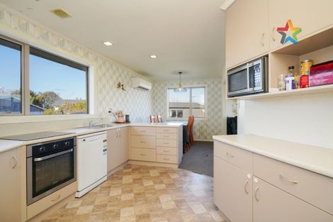 Photo of property in 11 Edinburgh Crescent, Waikiwi, Invercargill, 9810