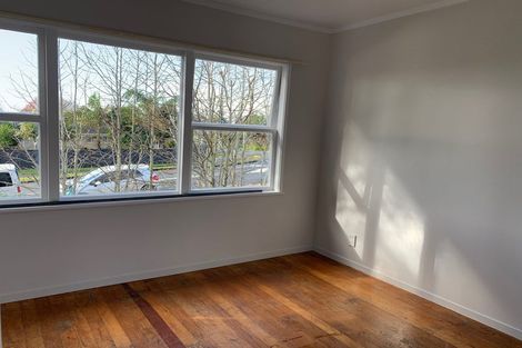 Photo of property in 36 Royal Road, Massey, Auckland, 0614