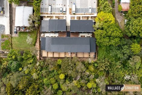 Photo of property in 42 Tokai Place, Glen Eden, 0602